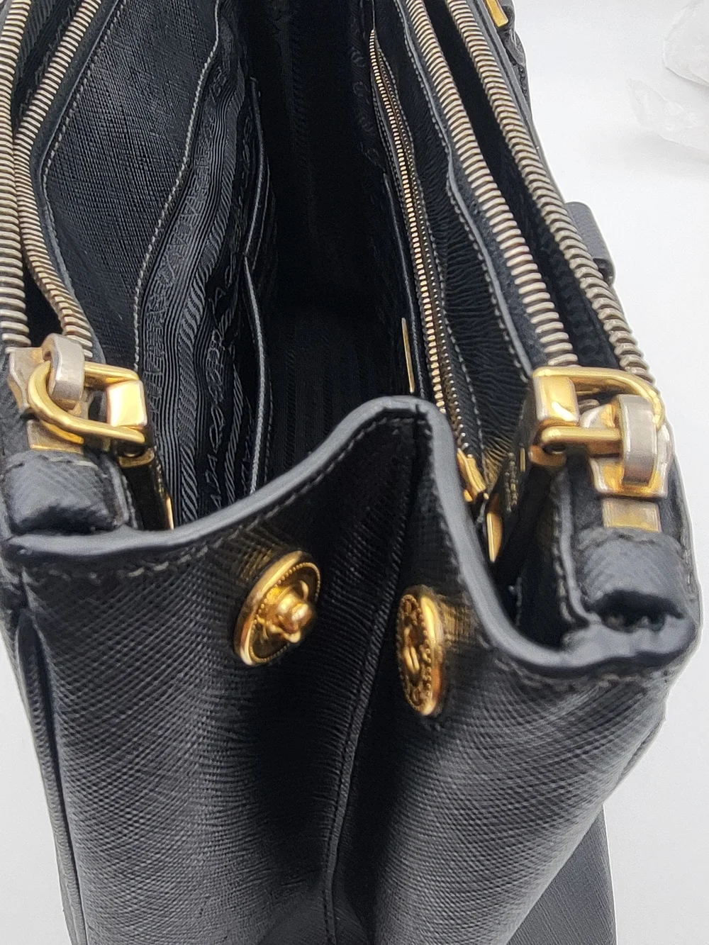PRADA Black Saffiano Galleria Lux Leather Double Zip Medium Tote Bag,Auth w/COA.